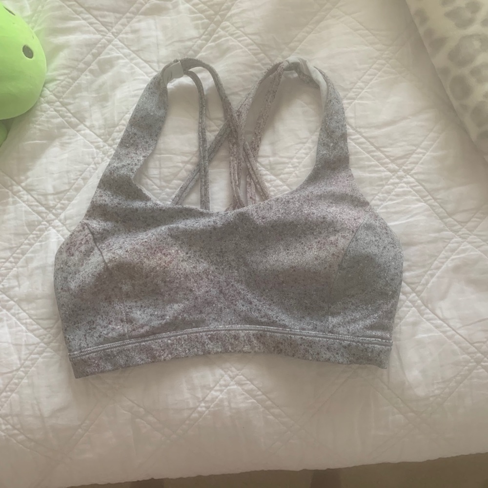 lululemon sports bra